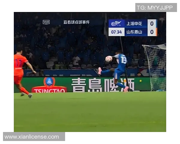 拜仁慕尼黑遭遇争议判罚，裁判引发球迷热议