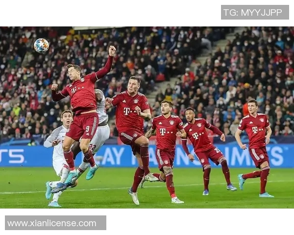 拜仁慕尼黑主场大胜，稳固德甲榜首位置