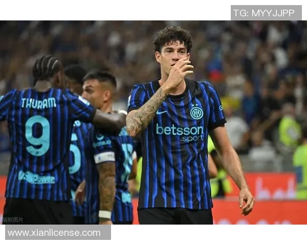 国米蝉联意甲冠军，红黑军团欢声雷动，铁杆球迷庆祝狂欢