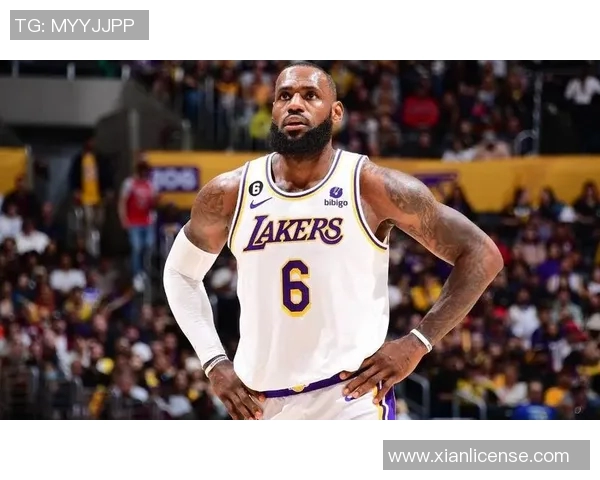 勒布朗-詹姆斯在比赛中创下新纪录,助球队取得胜利 勒布朗-詹姆斯在比赛中创下新纪录,助球队取得胜利